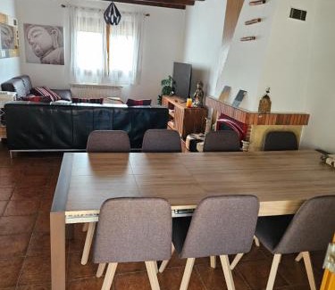 Hinojedo House | Casa Rural Alojamientos Marte