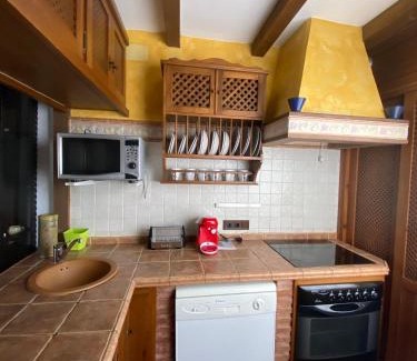 Zahara de la Sierra House | Casa Rural Azahara