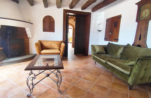 Tordera House | CASA RURAL DE LUJO PARA 12 PERSONAS MUY CERCA DE LA COSTA BRAVA