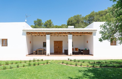 Santa Eulalia del Rio Villa | Casa Rural Es Murtà, private villa