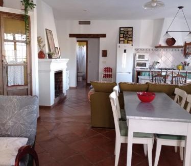 Cazalla De La Sierra House | Casa rural La Vega