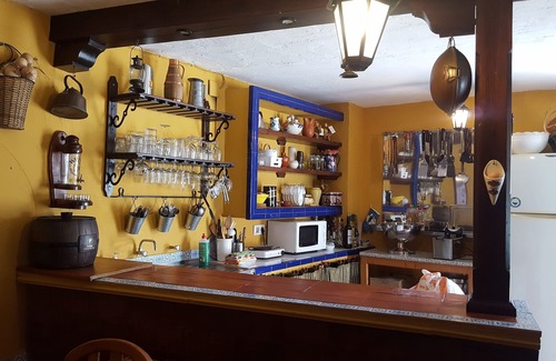 Olivares Cottage | Casa Rural Sevilla, Olivares. Wifi. Private Estate with wine cellar, garden areas