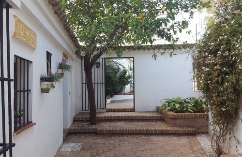Olivares Cottage | Casa Rural Sevilla, Olivares. Wifi. Private Estate with wine cellar, garden areas