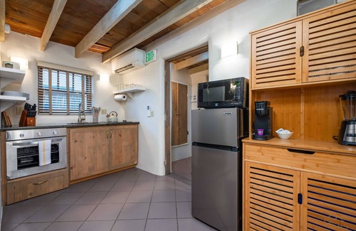 Santa Fe House | Casa Saint Francis- King Bed-Patio & Fire Pit -2BR