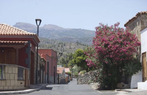 Las Vegas Apartment | Casa Samuel, rural escape with pool, Las Vegas village