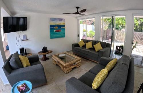 Santa Maria Huatulco House | Casa Santa Cruz 4 bdrm house-Pool & walk to Beach