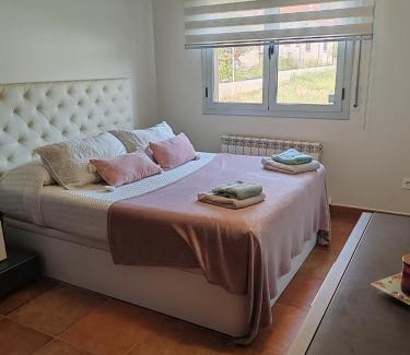 Canaletes Apartment | Casa Santa Creu - Private family villa in nature