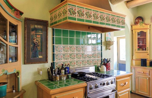 Arroyo Seco House | Casa Sara Adobe Home in Taos New Mexico, sleeps 12