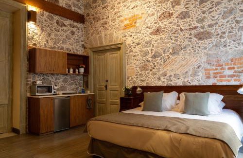 Historic Center Apartment | CASA SAUTO Historic Fam Suite 1 block from Zocalo