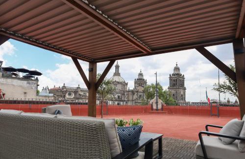 Historic Center Apartment | CASA SAUTO Historic Fam Suite 1 block from Zocalo