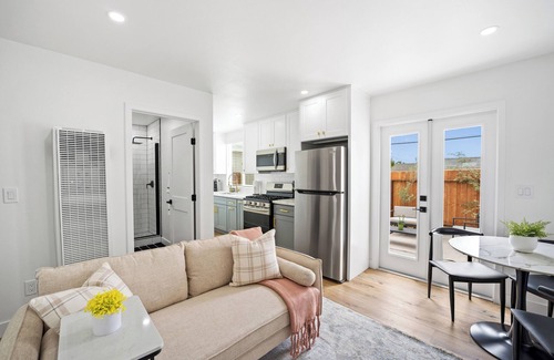 Oxnard House | Casa Serene w/private patio; pet-friendly. 9-min drive to beach.