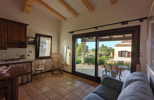Porto San Paolo House | Casa Singola Immersa nel Verde con Vista Mare