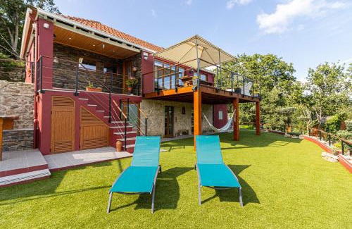 Couto de Esteves House | Casa Sobreiros