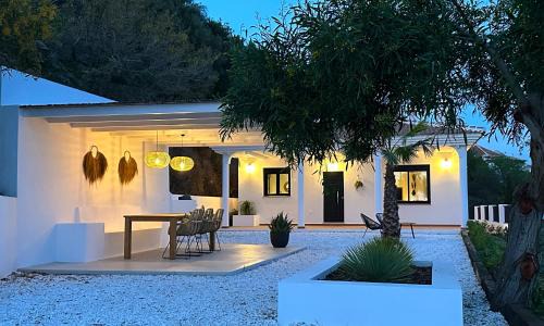 Sayalonga House | Casa Soleada