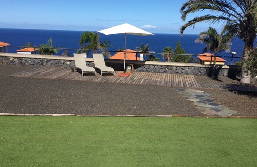 Juan Fernandez Villa | Casa Tagoro, facing the ocean.