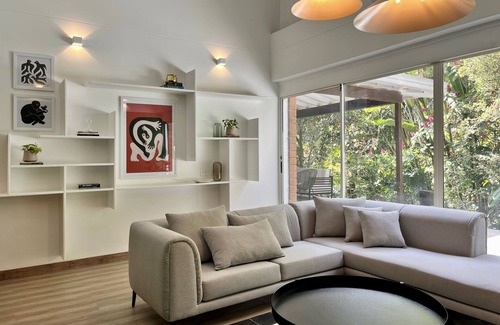 Los Naranjos Villa | Casa Tesoro by Wynwood House