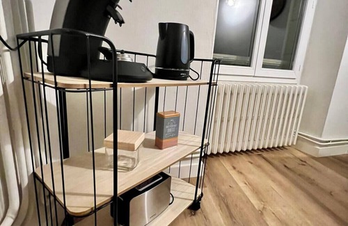 Brive-la-Gaillarde Apartment | Casa Teyssier #3 - T2 bis en Hyper Centre
