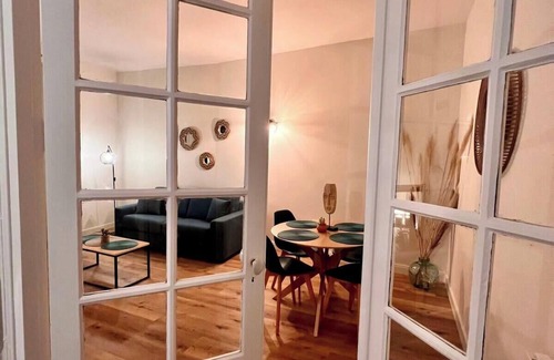 Brive-la-Gaillarde Apartment | Casa Teyssier #3 - T2 bis en Hyper Centre