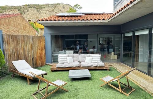 Valtierra House | Casa Tilin