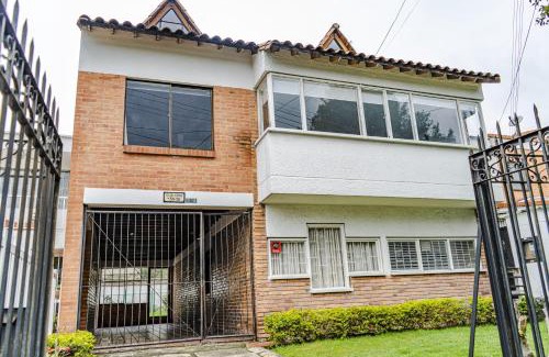 Suba House | Casa Tipo Chalet especial Grupos grandes