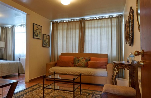 Guadalajara Municipality Hotel | Casa Tlaquepaque