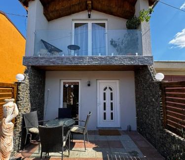 Deva Villa | Casa TOMY