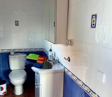 Sayalonga House | Casa Tranquila Apartment mit atemberaubendem Meerblick Balkon Incl Badezimmer