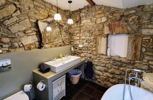 Jaca House | Casa Trigo, beautiful house with garden in the center of Jaca
