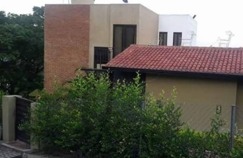 La Mesa House | Casa Vacacional Con Piscina en La Mesa