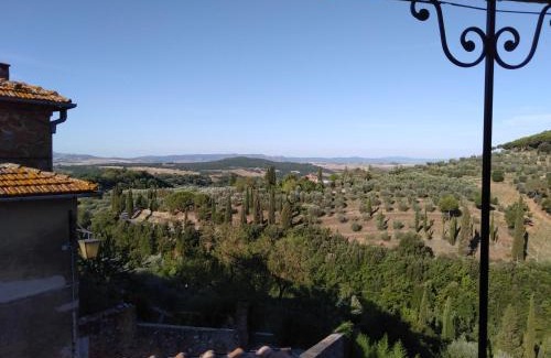 Petroio House | Casa Vacanze "Nonna Vela"