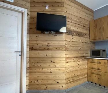 Sutrio Apartment | Casa Vacanze Ranuncolo 1