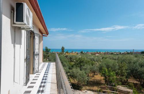 Torre Colonna-sperone House | Casa Vacanze Zina