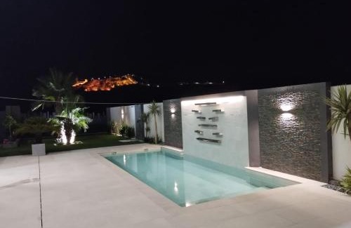 Iznajar House | CASA VALDEARENAS