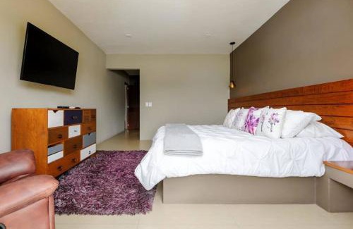 El Santuario House | Casa Valentina