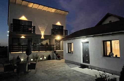 Vladeni Villa | Casa Valentina