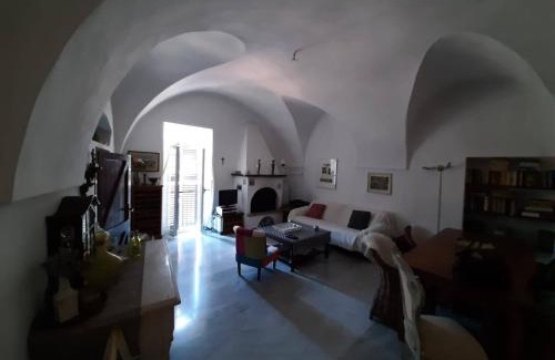 Airole House | Casa Venezia in Airole, Liguria, Italy