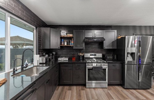Paradise House | Casa Viva Las VegasnLuxury Vacation Rental