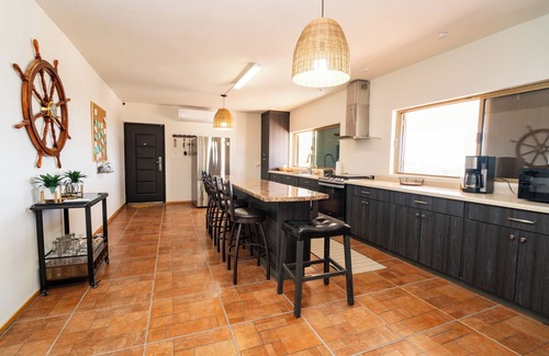 Bahia Kino Cottage | Casa Xaasj A refuge in Kino Bay with access to a secluded beach.