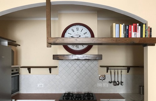 Castelnuovo Magra Apartment | .Casa Zè . apartment