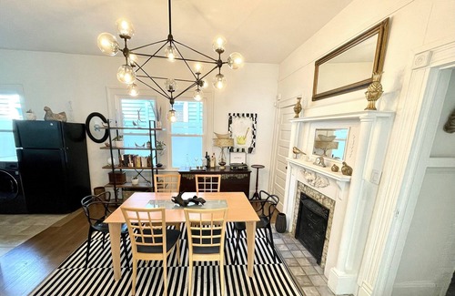 East Side House | CasaAlas Unique style luxury, close by Belt line, & all attractions ATL offers.