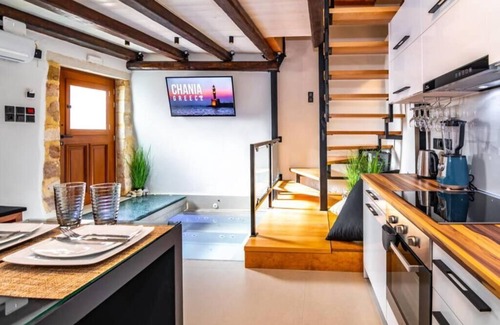 Old Town House | CasaBene-Modern decorated house with indoor pool at Chania Old town