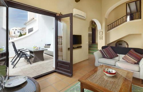 Oasis del Capistrano Apartment | Casablanca 35 Oasis Properties