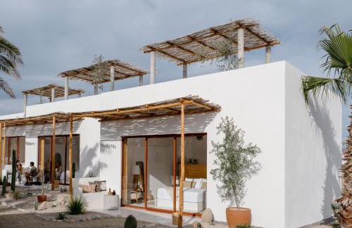 Todos Santos Hotel | CasaBlancoMadera