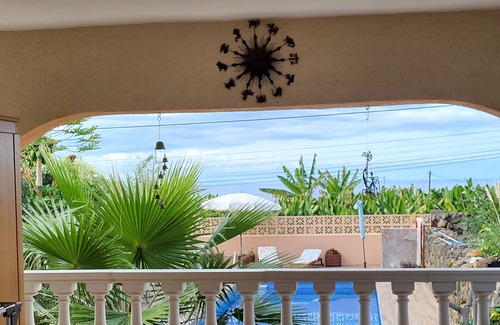 Icod de los Vinos House | Casafavorita - Holidays with sea and Teide view for two