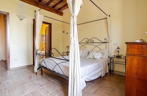 Todi Other | Casale Etrusco: Piscina e Campagna