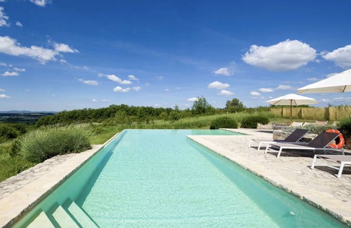 Lilliano Cottage | Casale Monte Promoted By WeekHomes