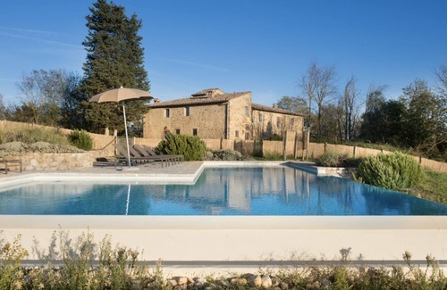 Lilliano Cottage | Casale Monte Promoted By WeekHomes