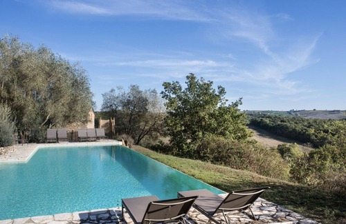 Lilliano Cottage | Casale Santino Promoted By WeekHomes.com