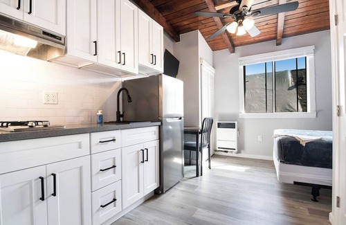 Pico-Union Apartment | Casas On Cordova Street