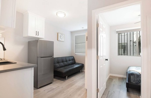 Pico-Union Apartment | Casas On Cordova Street